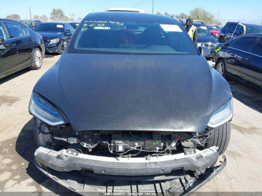 2022 Tesla Model X Dual Motor All-Wheel Drive VIN: 7SAXCAE58NF350410 Lot: 43366872