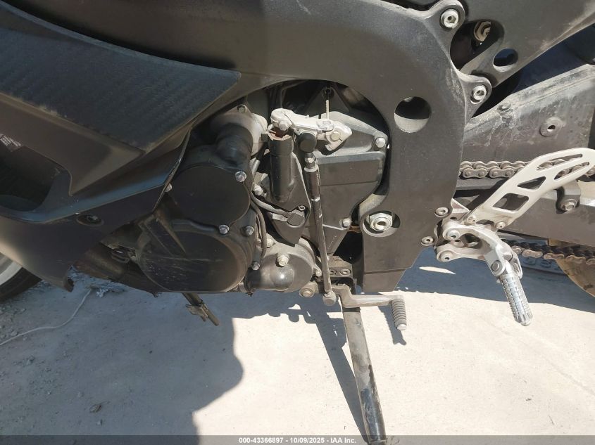 2013 Suzuki Gsx-R600 VIN: JS1GN7FA1D2100590 Lot: 43366897