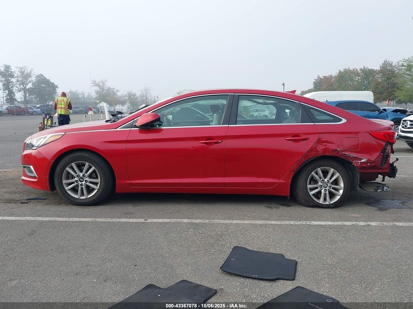 2017 HYUNDAI SONATA SE 5NPE24AF7HH498335