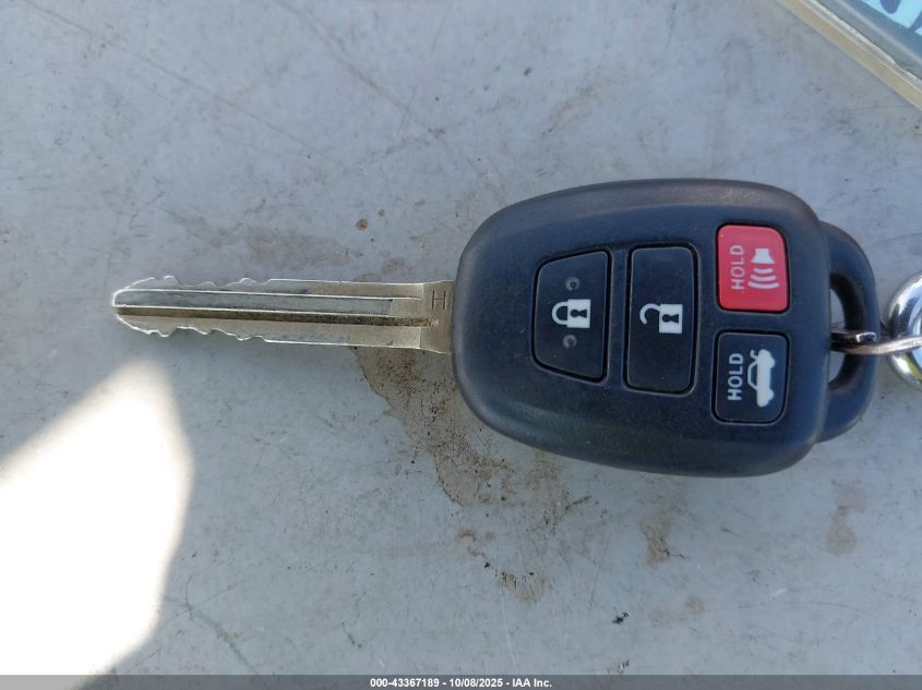 2015 Toyota Corolla Le/Le Plus/Le Premium VIN: 5YFBURHE4FP199098 Lot: 43367189