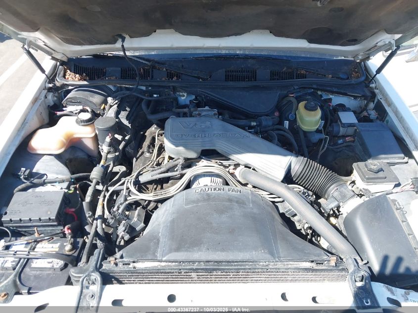 1994 Lincoln Town Car Signature/Tournament VIN: 1LNLM82W2RY657006 Lot: 43367237