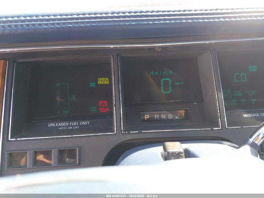 1994 Lincoln Town Car Signature/Tournament VIN: 1LNLM82W2RY657006 Lot: 43367237