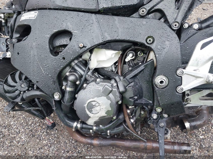 JH2SC59018M008880 2008 HONDA CBR photo no. 9