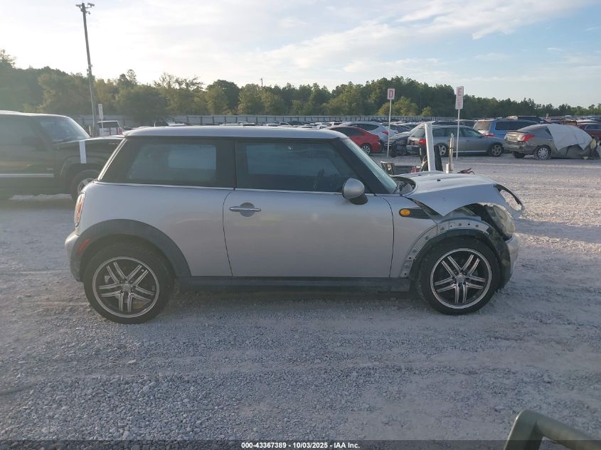 2008 Mini Cooper VIN: WMWMF33588TT59838 Lot: 43367389