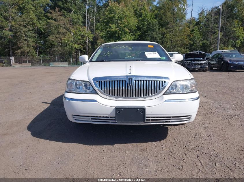 2009 Lincoln Town Car Signature Limited VIN: 2LNHM82V09X633512 Lot: 43367446
