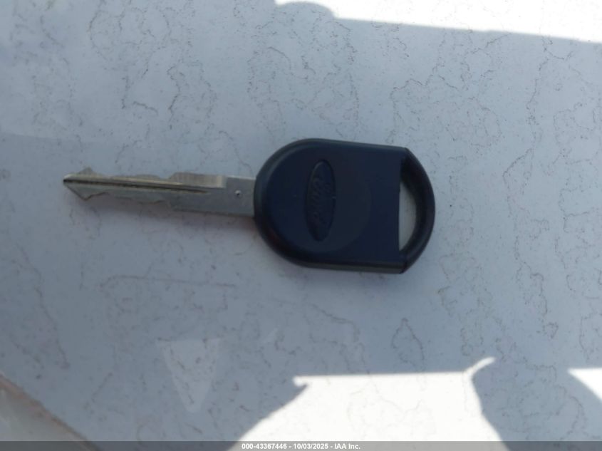 2009 Lincoln Town Car Signature Limited VIN: 2LNHM82V09X633512 Lot: 43367446