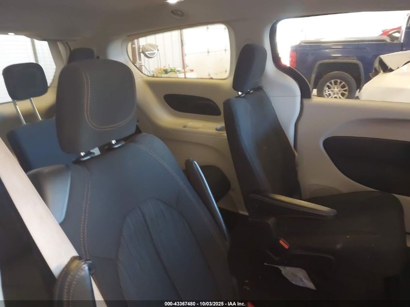 2017 Chrysler Pacifica Touring VIN: 2C4RC1DG8HR515874 Lot: 43367480