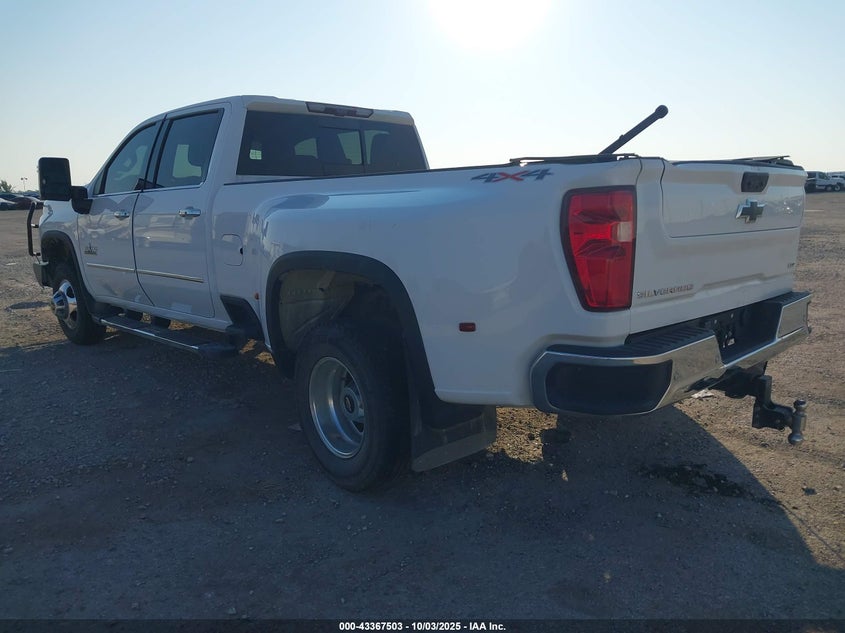 1GC4YUEY8NF193549 2022 CHEVROLET SILVERADO photo no. 3