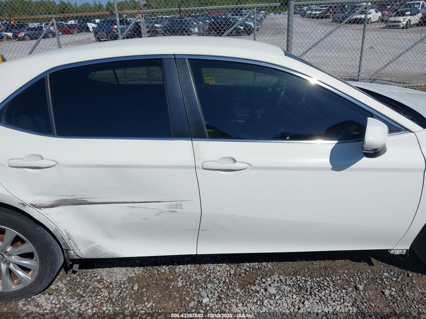 2018 Toyota Camry Le VIN: JTNB11HK0J3070692 Lot: 43367540