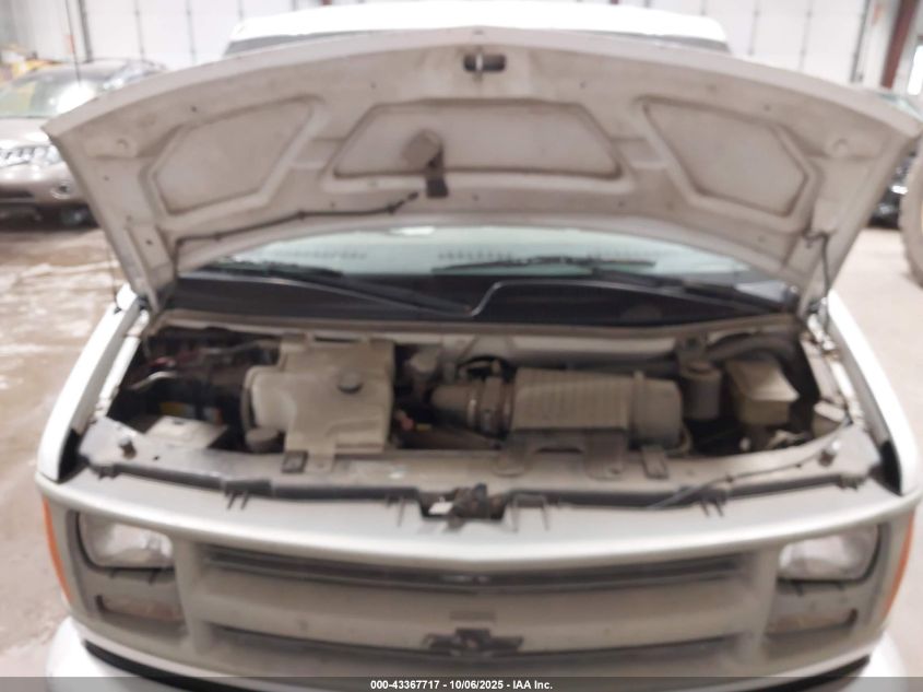 2001 Chevrolet Express VIN: 1GCEG15W611164451 Lot: 43367717