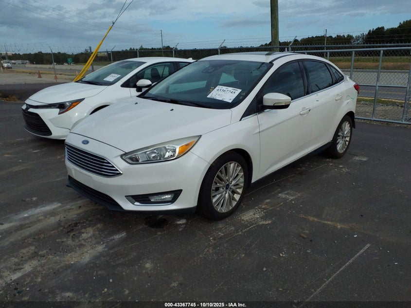 Vin: 1fadp3j25jl226376, lot: 43862479, ford focus titanium 20182