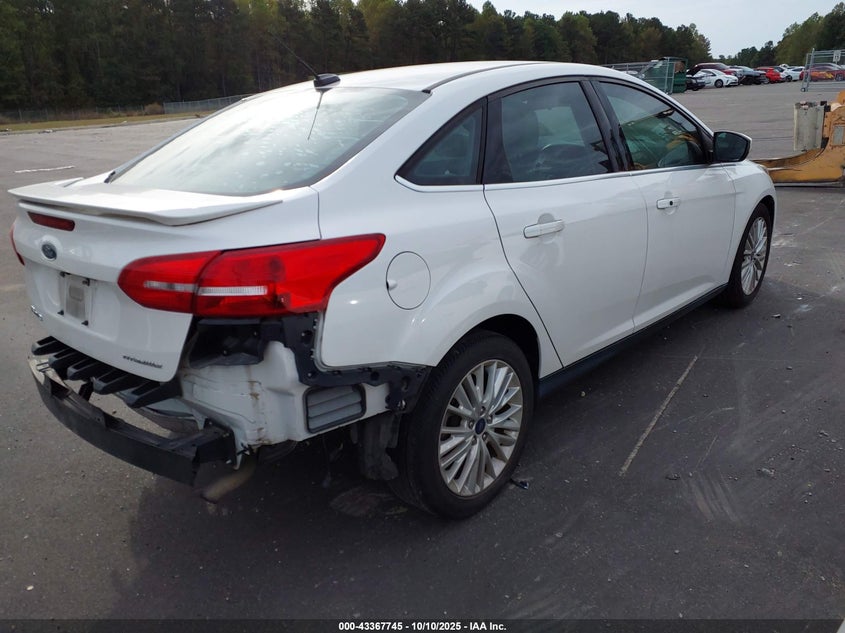 Vin: 1fadp3j25jl226376, lot: 43862479, ford focus titanium 20184