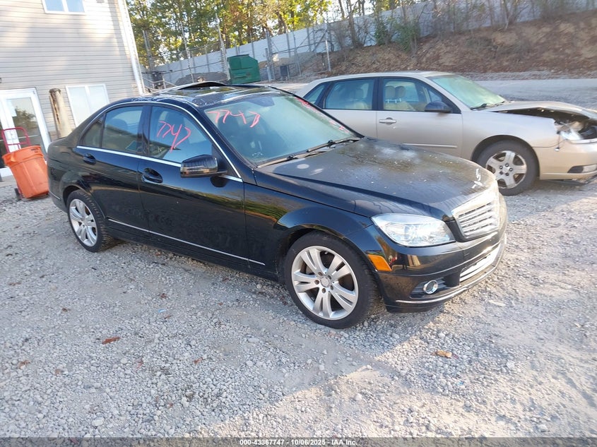 MERCEDES-BENZ C-CLASS LUXURY 4MATIC