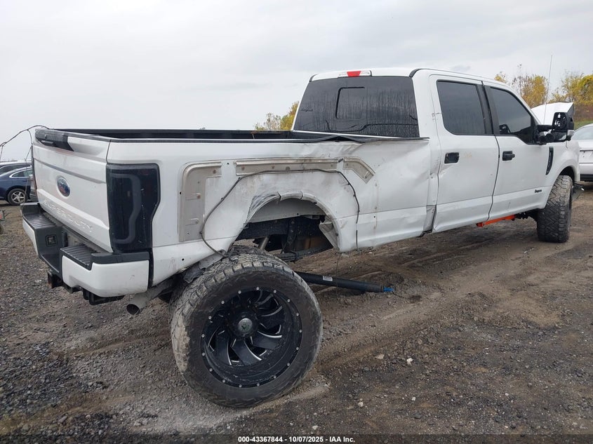 1FT8W3D68KEF10622 2019 FORD F350 photo no. 4