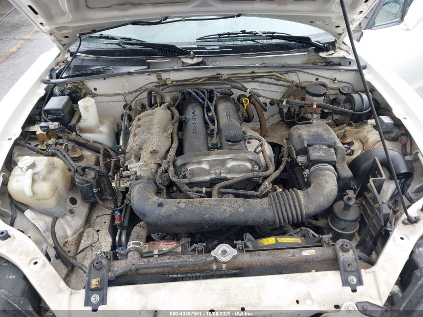 1999 Mazda Mx-5 Miata Leather Pkg/Popular Equipment Pkg/Sports Pkg/Touring Pkg VIN: JM1NB3530X0126910 Lot: 43367951