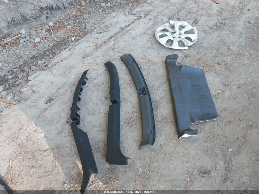 2022 Tesla Model Y Long Range Dual Motor All-Wheel Drive VIN: 7SAYGDEE4NF425579 Lot: 43368023