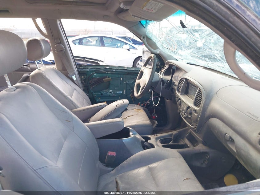 2001 Toyota Sequoia Limited V8