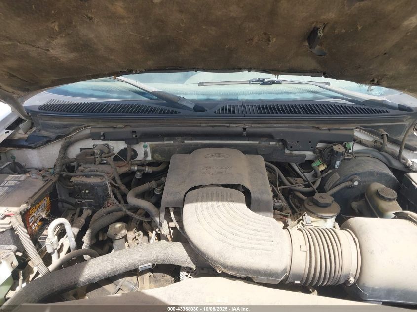 2002 Ford Expedition Eddie Bauer VIN: 1FMEU17W62LA82968 Lot: 43368030