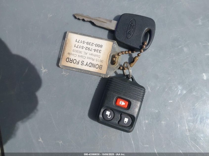 2002 Ford Expedition Eddie Bauer VIN: 1FMEU17W62LA82968 Lot: 43368030