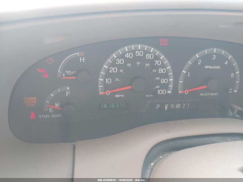 2002 Ford Expedition Eddie Bauer VIN: 1FMEU17W62LA82968 Lot: 43368030