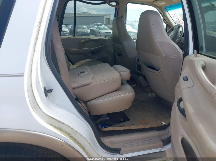 2002 Ford Expedition Eddie Bauer VIN: 1FMEU17W62LA82968 Lot: 43368030