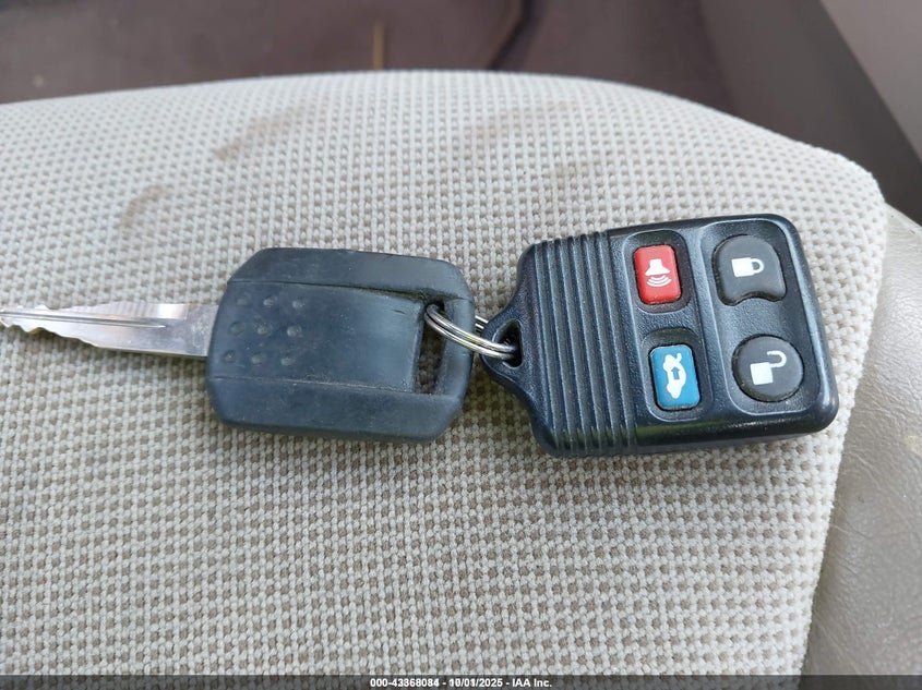 2000 Mercury Sable Ls VIN: 1MEFM53S0YA633417 Lot: 43368084