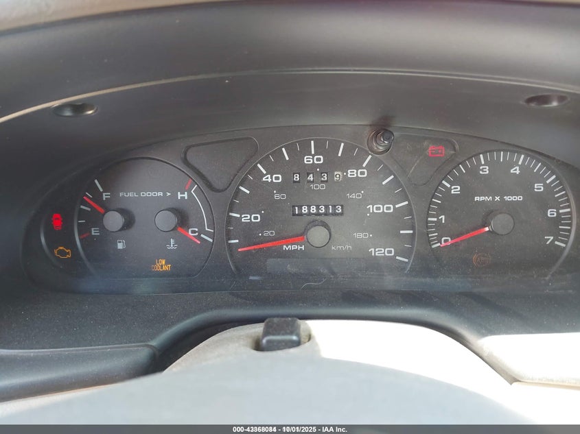 2000 Mercury Sable Ls VIN: 1MEFM53S0YA633417 Lot: 43368084