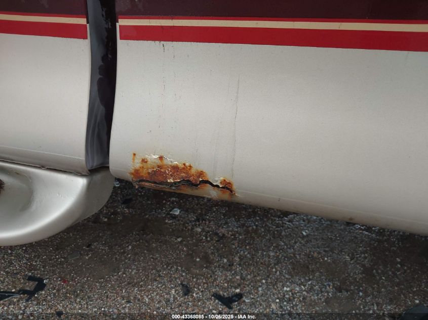 2000 Ford F-150 Lariat/Work Series/Xl/Xlt VIN: 1FTRX17W1YKB10509 Lot: 43368085