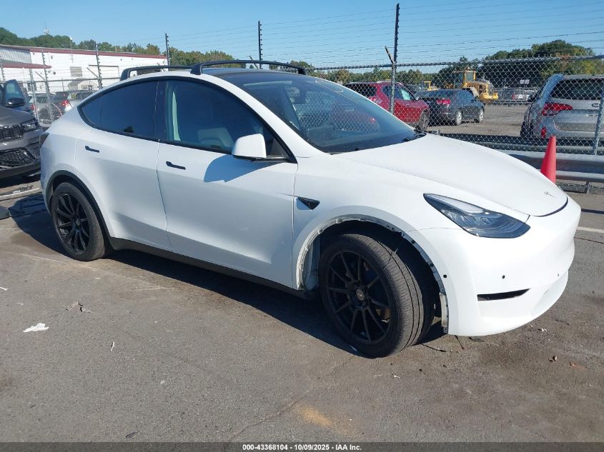 2022 Tesla Model Y Long Range Dual Motor All-Wheel Drive