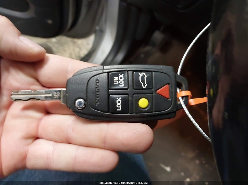 2004 Volvo Xc90 2.5T Awd VIN: YV1CZ59H641077586 Lot: 43368140