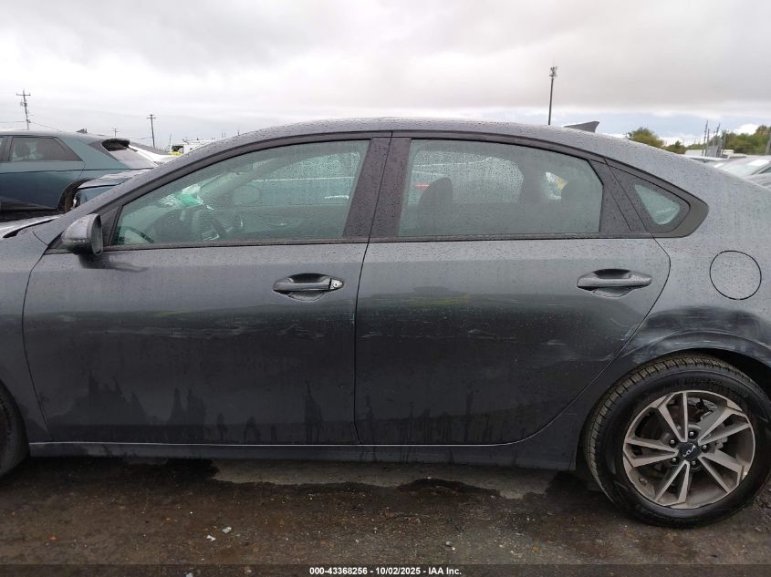 2024 Kia Forte Lxs VIN: 3KPF24AD6RE825431 Lot: 43368256