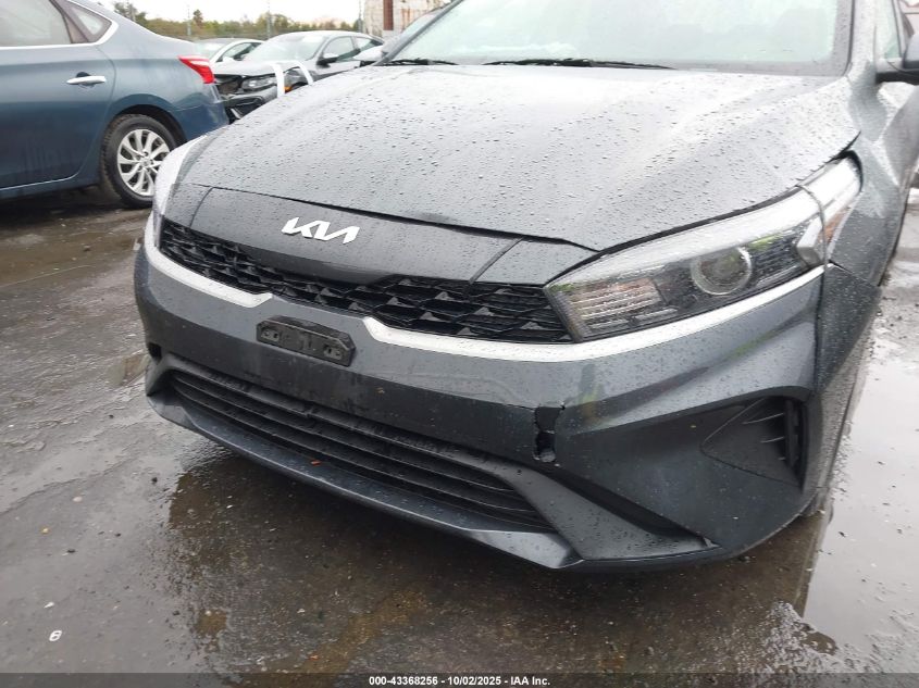 2024 Kia Forte Lxs VIN: 3KPF24AD6RE825431 Lot: 43368256