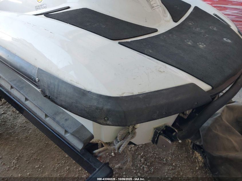 2003 Yamaha Waverunner Xlt1200 VIN: YAMA2805B303 Lot: 43368328