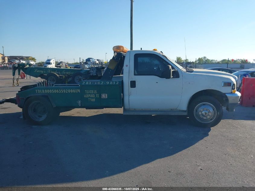 2002 Ford F-450 Xl/Xlt VIN: 1FDXF46F32EB83122 Lot: 43368335