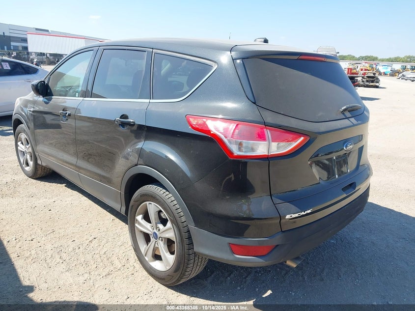 Vin: 1fmcu0g73fua35956, lot: 43863080, ford escape se 20153