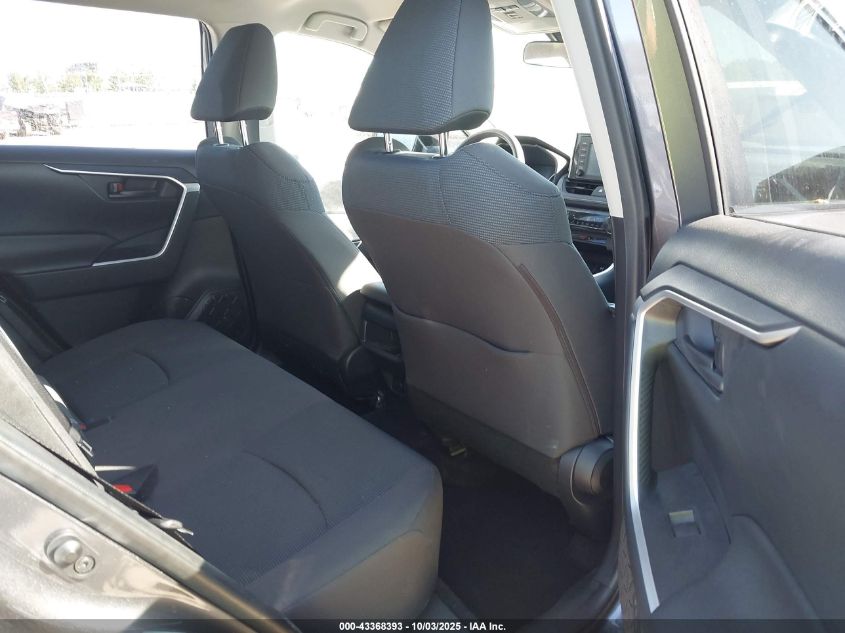 2019 Toyota Rav4 Le VIN: JTMH1RFV8KD008740 Lot: 43368393