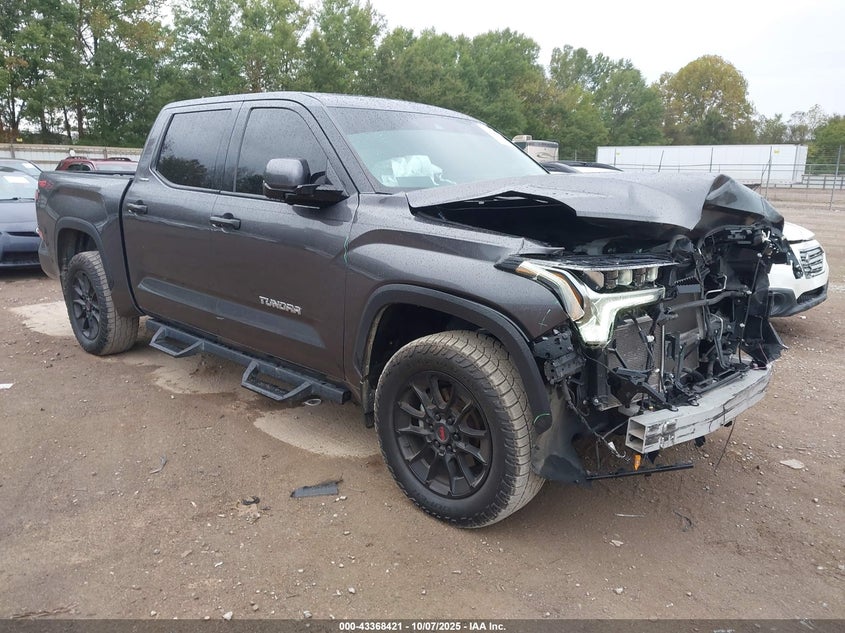 TOYOTA TUNDRA LIMITED