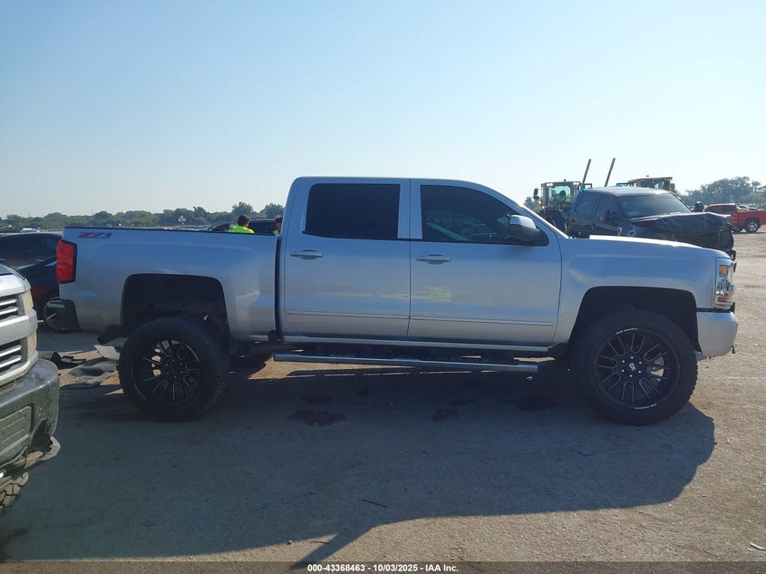 2016 CHEVROLET SILVERADO 1500 2LT - 3GCUKREC1GG388199