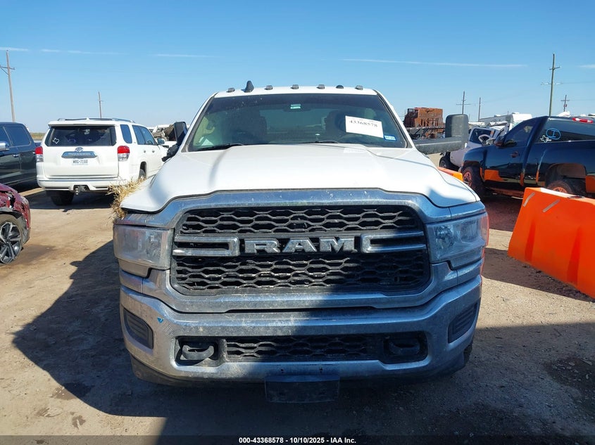 2019 Ram 3500 Tradesman 4X4 8' Box VIN: 3C63RRGL9KG533400 Lot: 43368578