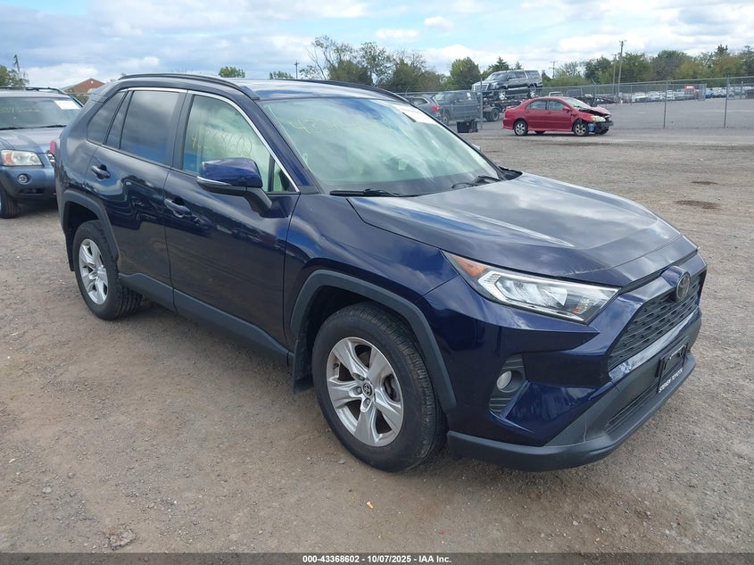 TOYOTA RAV4 XLE