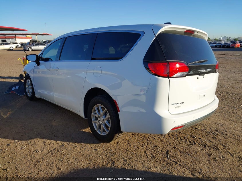 Vin: 2c4rc1cg1sr583071, lot: 43863351, chrysler voyager lx 20253