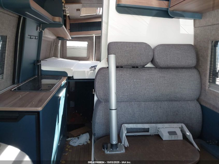 2025 Volkswagen Other VIN: WV1ZZZSY6R9074624 Lot: 43368694