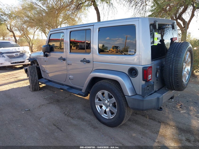 2016 JEEP WRANGLER UNLIMITED SAHARA - 1C4BJWEG2GL295013