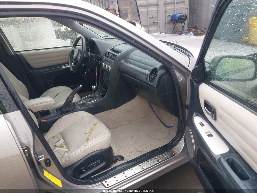 JTHBD192440090653 2004 LEXUS IS photo no. 5