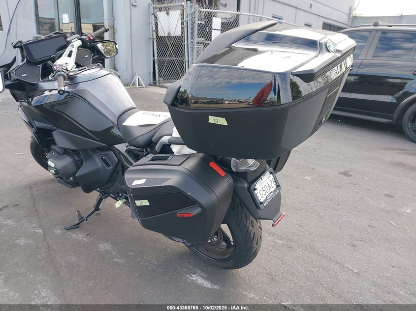 VIN WB10M4304T6L46414 2026 BMW R 1300 RT/RT-P