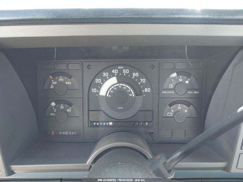 1989 Chevrolet Gmt-400 C2500 VIN: 1GCFC24K6KE117144 Lot: 43369056