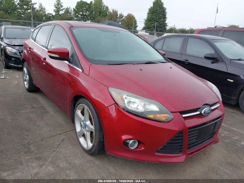 FORD FOCUS TITANIUM
