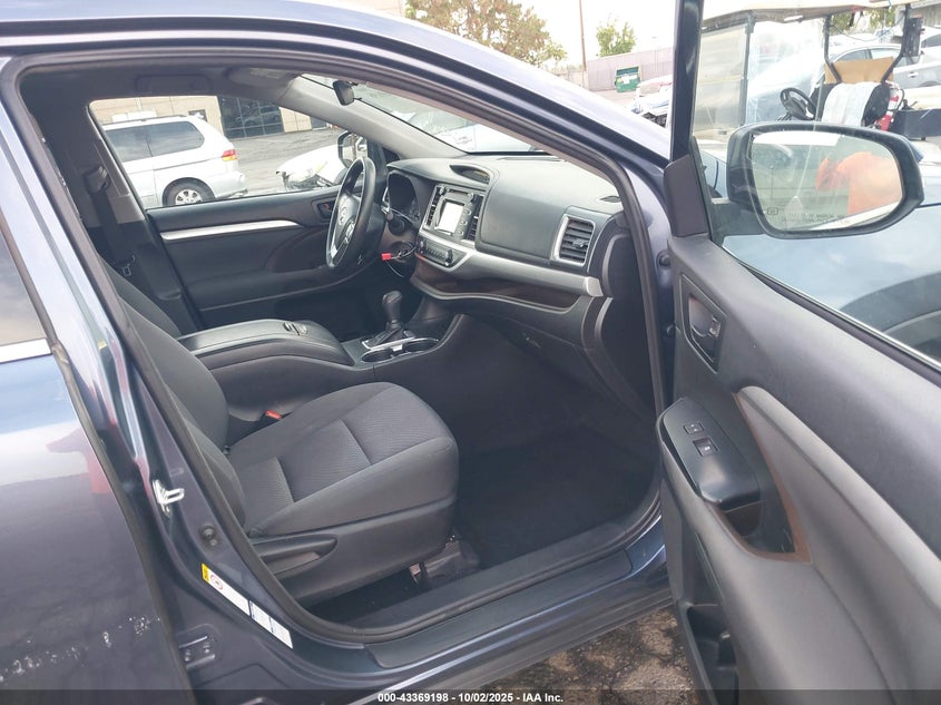 2018 TOYOTA HIGHLANDER LE - 5TDBZRFH4JS873023