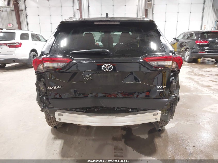 2025 TOYOTA RAV4 XLE 2T3P1RFV7SW534159