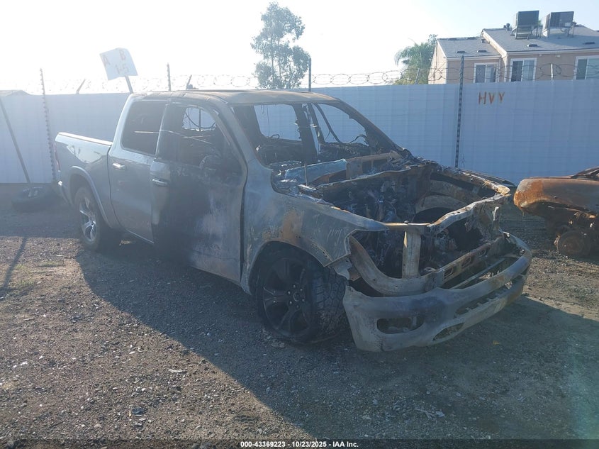 RAM 1500 LARAMIE 4X4 5 7 BOX